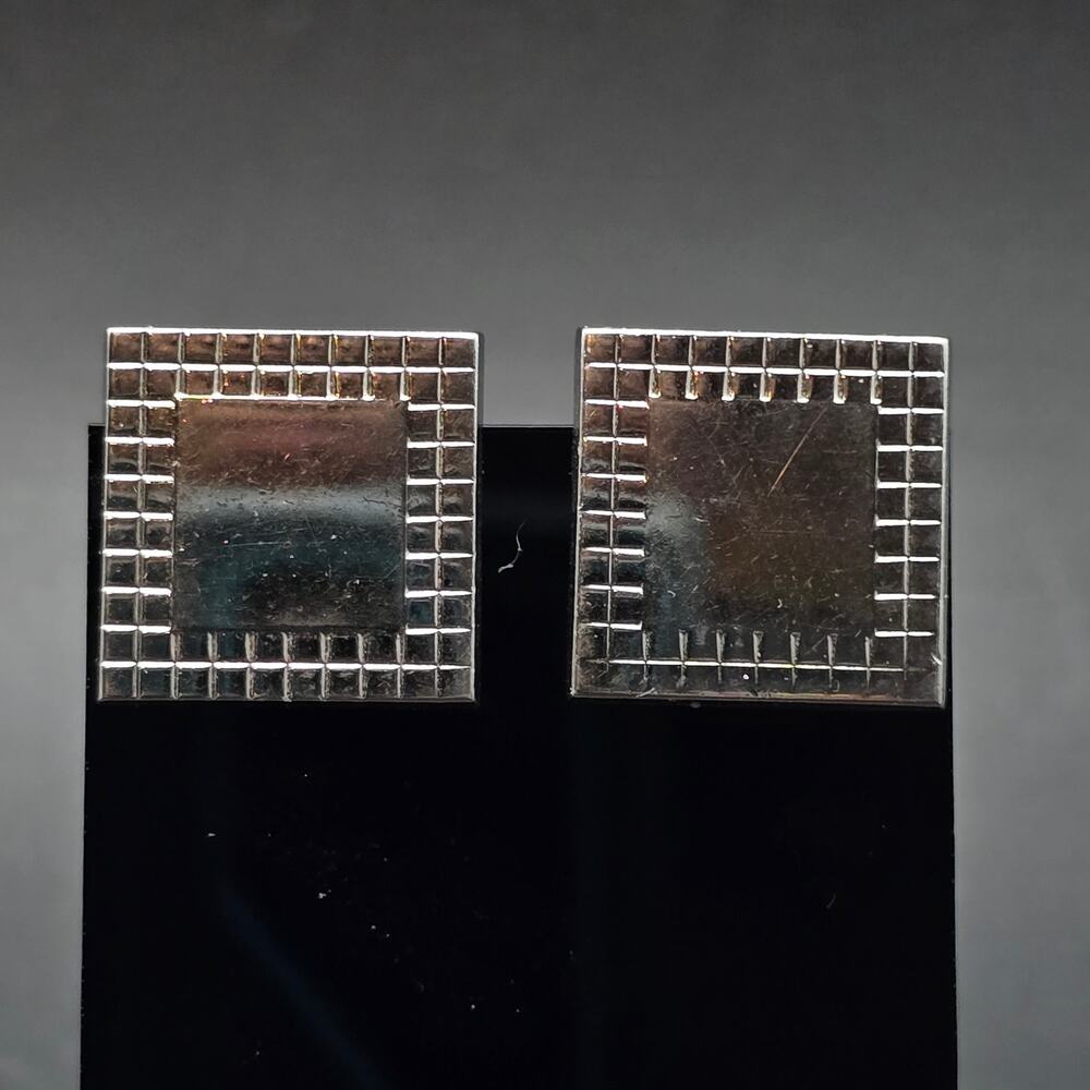 Silver Tone Square Cuff Links with Etched Edges Men's Accessory CL64